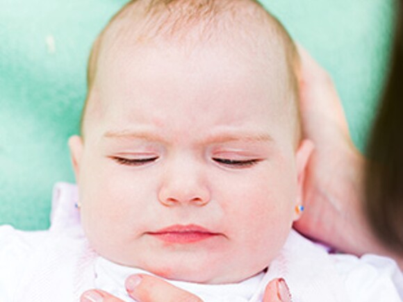 Cómo descongestionar la nariz de un bebé?: 5 estrategias - Tua Saúde