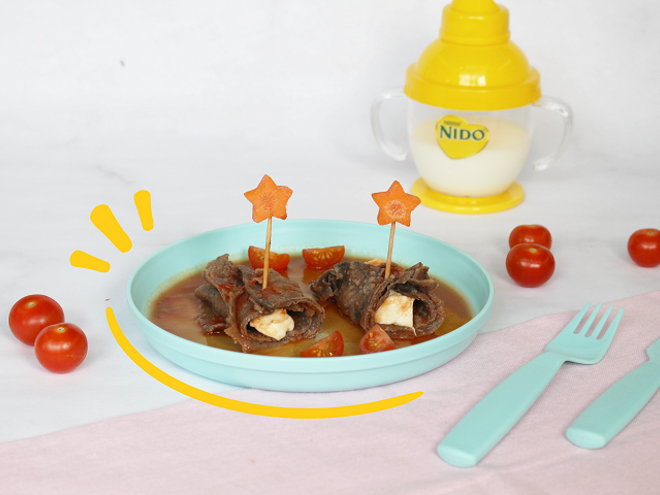 plato con entomatadas para bebe vaso entrenador con leche nido