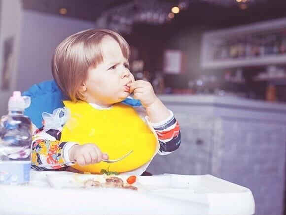 Baby Led Weaning - BLW - Nutrición - 🥄 7 VENTAJAS DE USAR CUCHARAS DE  APRENDIZAJE 🥄 ❓ ¿Qué es una cuchara de aprendizaje? ❓ Introducir los  cubiertos de aprendizaje de forma